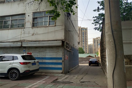 南外石化南苑3室2厅2卫55万115m2毛坯出售